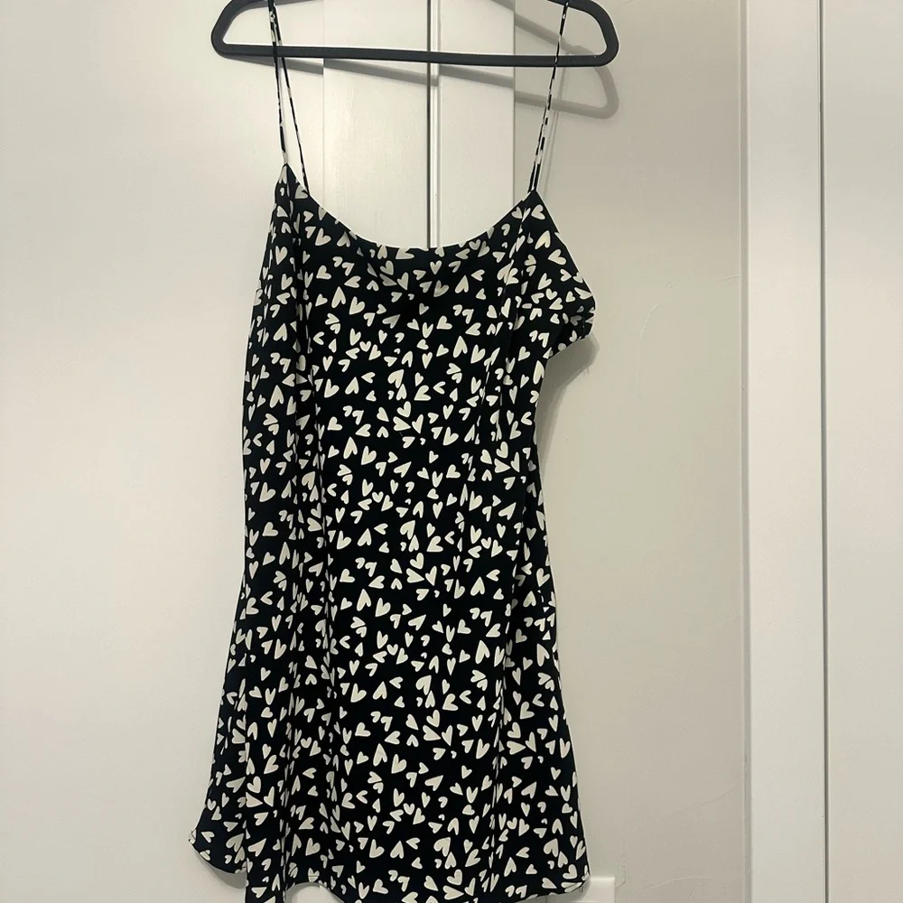 Abercrombie & Fitch Heart Print Midi Dress — NWT - Picture 2 of 3